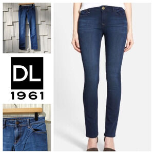 DL1961 Grace High‎ Rise Straight Jeans Size 26
